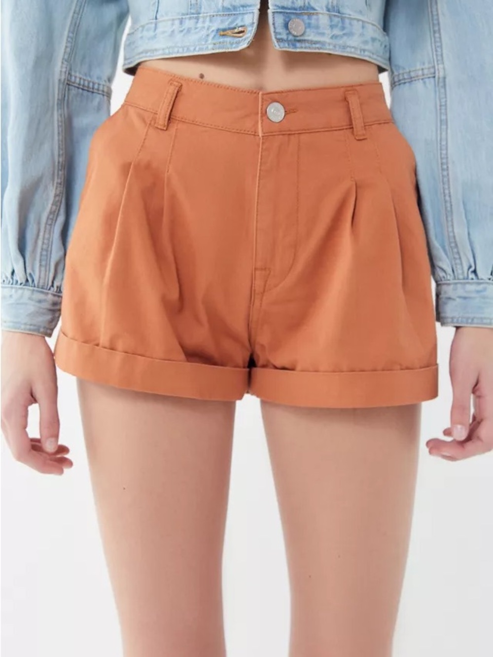 UO BDG Pleated High-Waisted Trouser Short